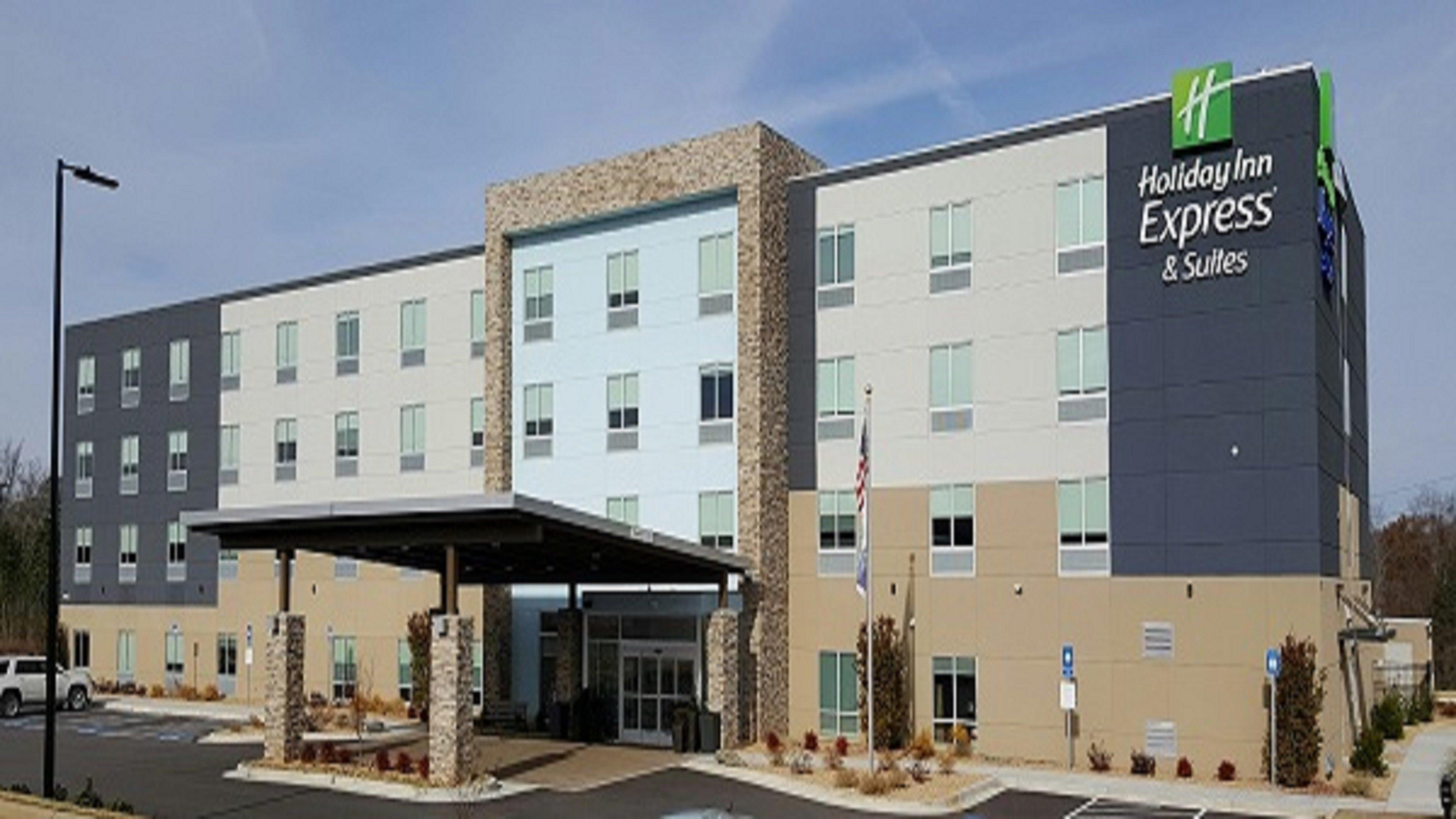 Holiday Inn Express & Suites Macon North By Ihg Exterior photo