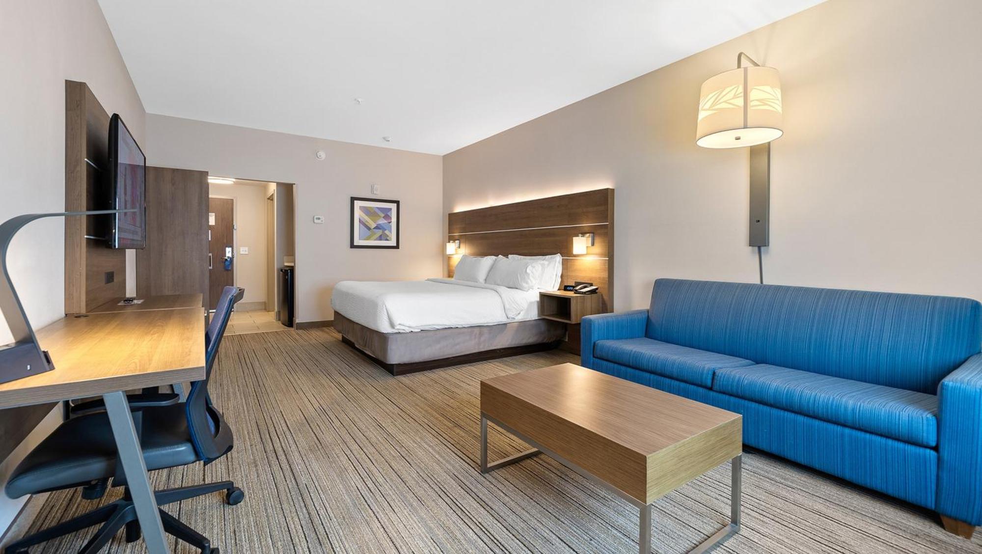Holiday Inn Express & Suites Macon North By Ihg Exterior photo
